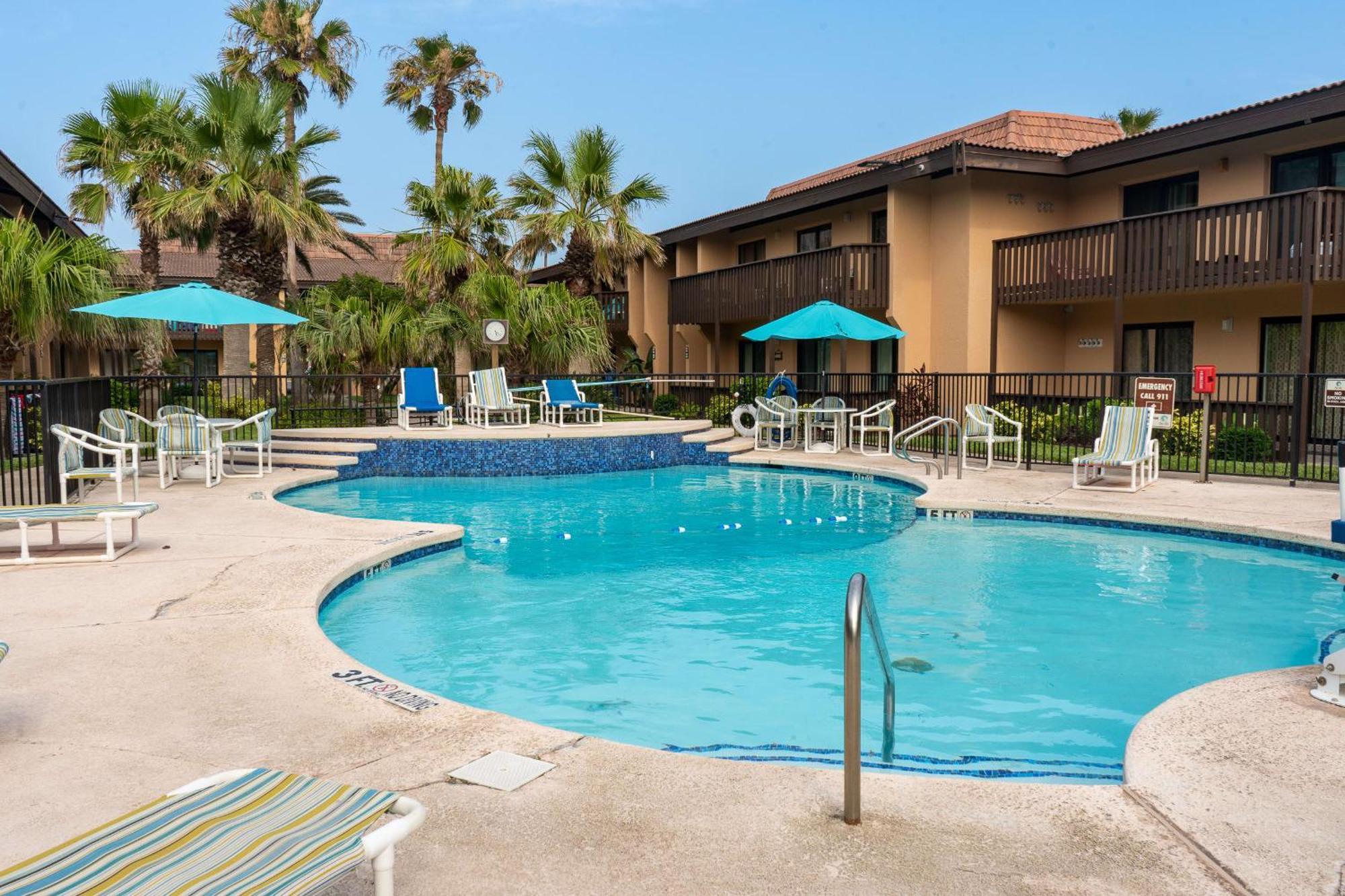 Herons Haven Coastal Elegance With Pool Access 223 South Padre Island Exterior foto